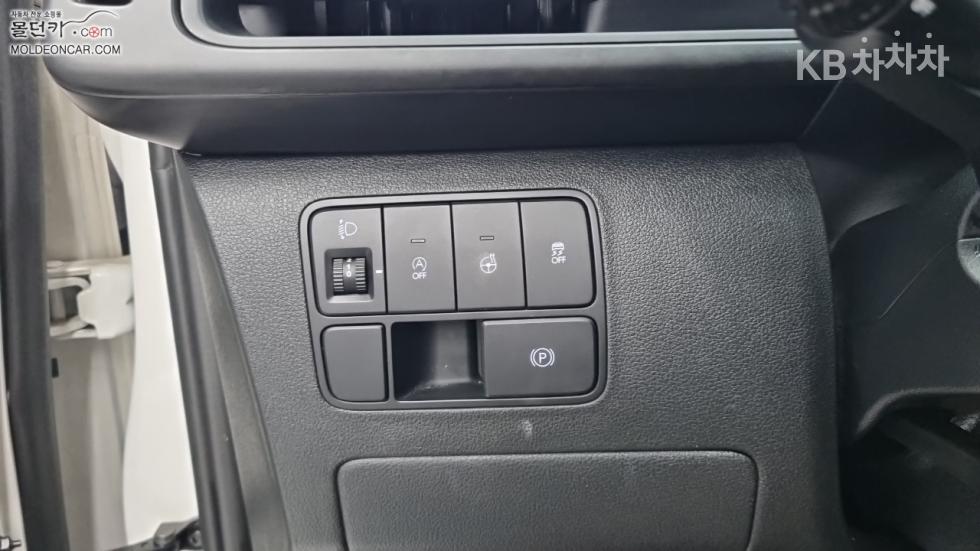 Hyundai Staria — miniaturë 15