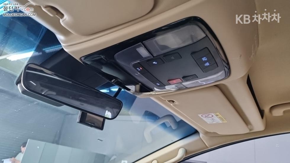 Hyundai Staria — miniaturë 16