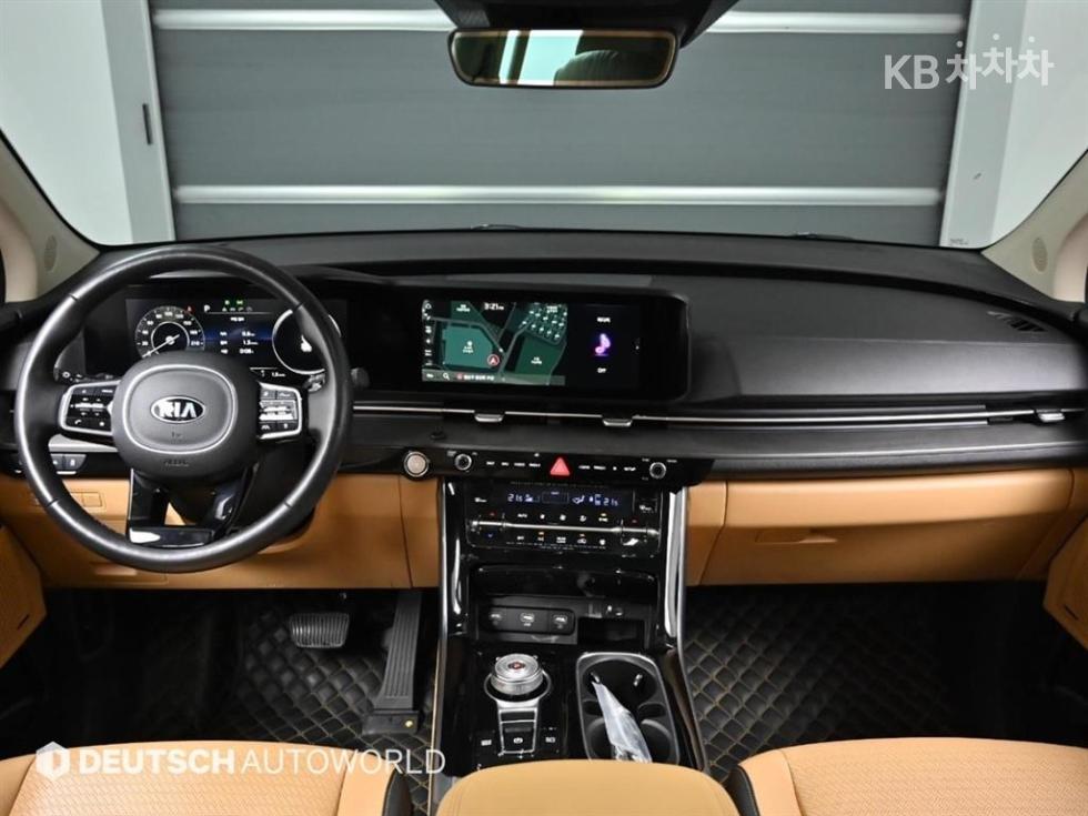 Kia Carnival — miniaturë 5