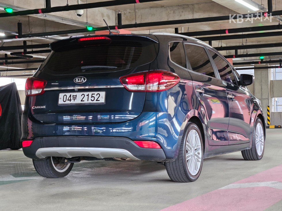 Kia Carens — miniaturë 4