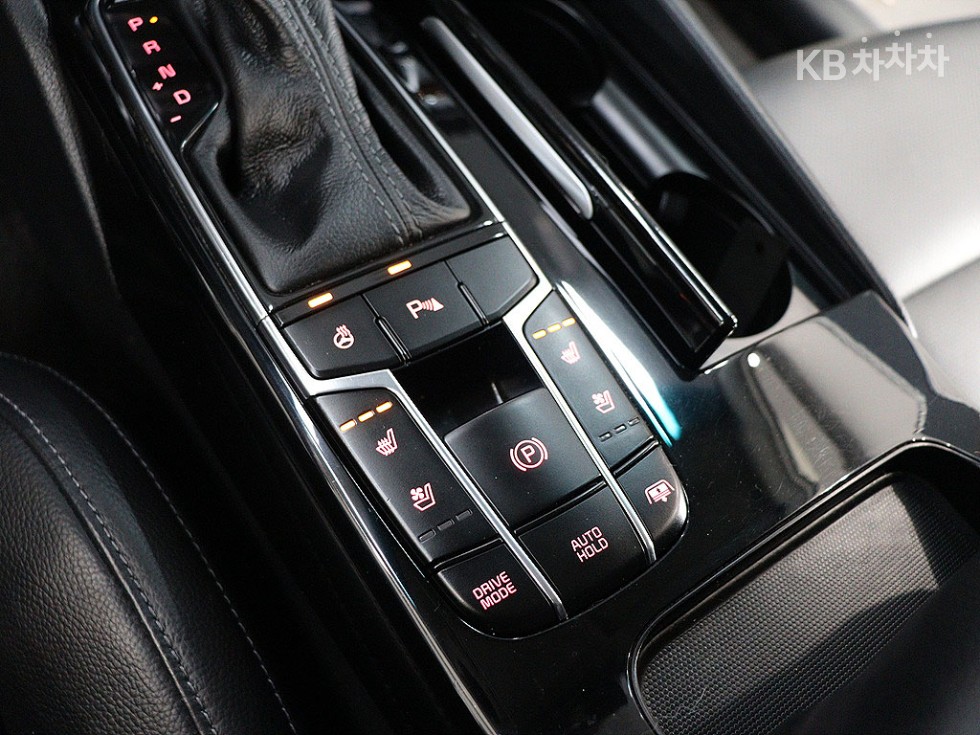 Kia K7 — miniaturë 10