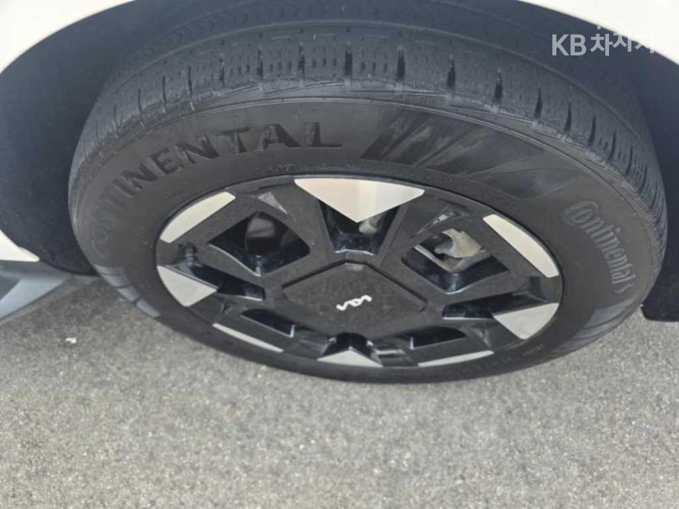 Kia Carnival — miniaturë 8