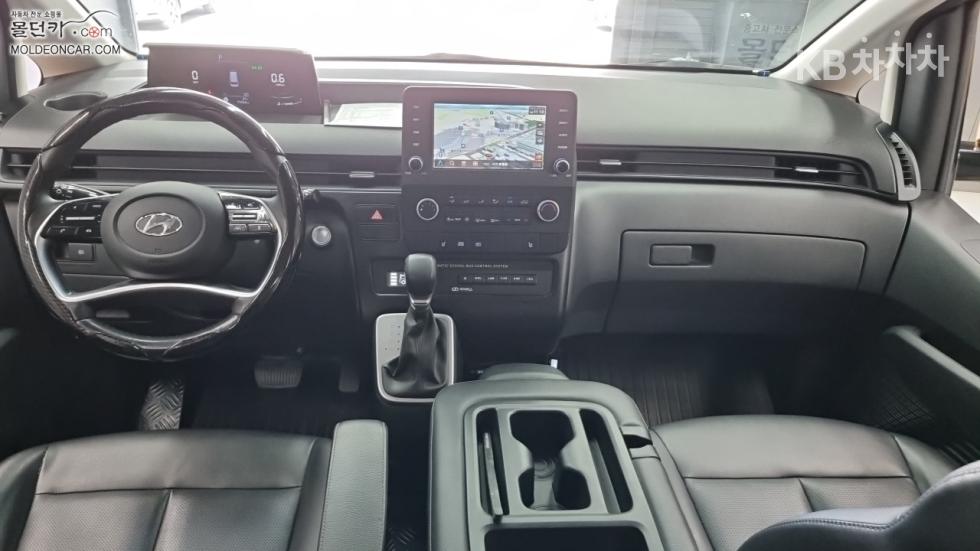 Hyundai Staria — miniaturë 7