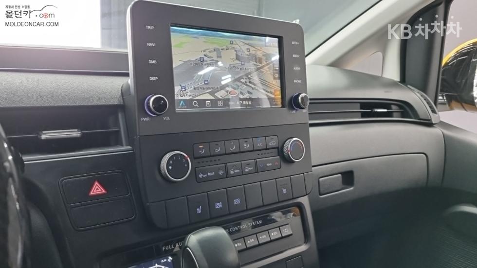 Hyundai Staria — miniaturë 12