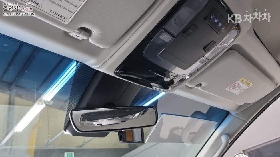 Hyundai Staria — miniaturë 15