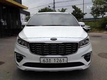 Kia Carnival Gasoline 7-Seater Limousine — foto 1
