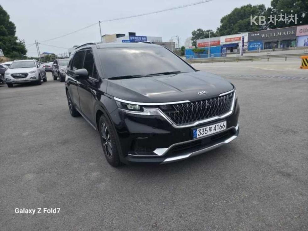 Kia Carnival — miniaturë 2