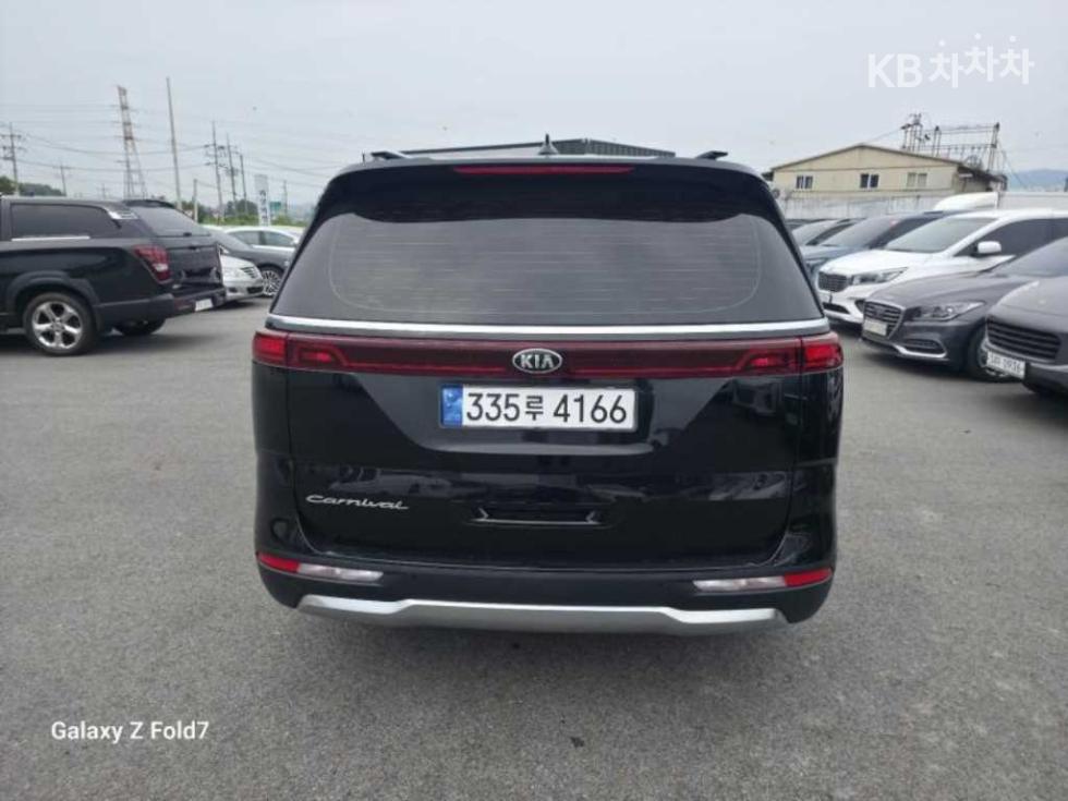 Kia Carnival — miniaturë 6