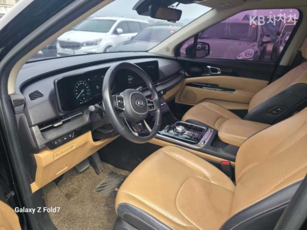 Kia Carnival — miniaturë 19