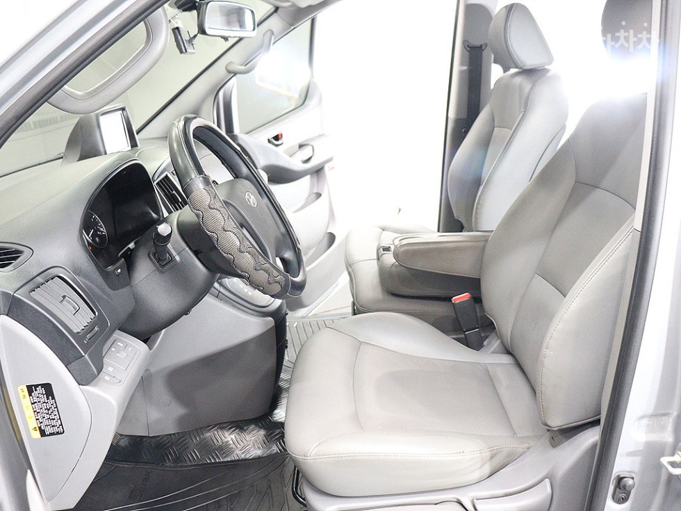 Hyundai Starex — miniaturë 18