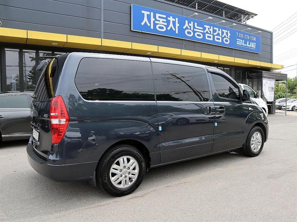 Hyundai Starex — miniaturë 3
