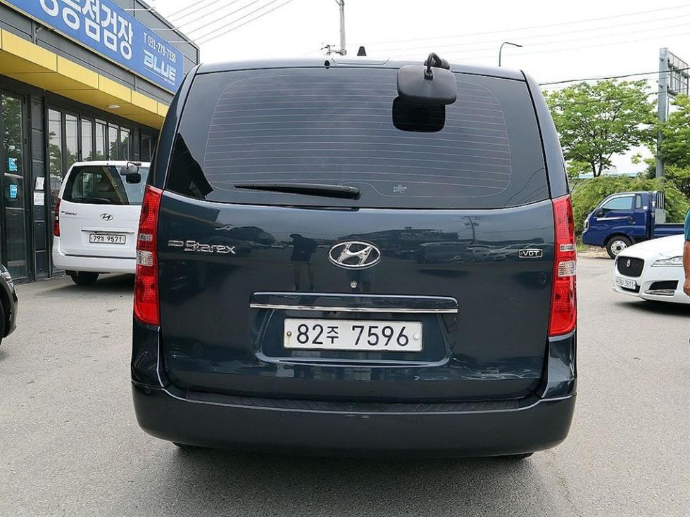 Hyundai Starex — miniaturë 4