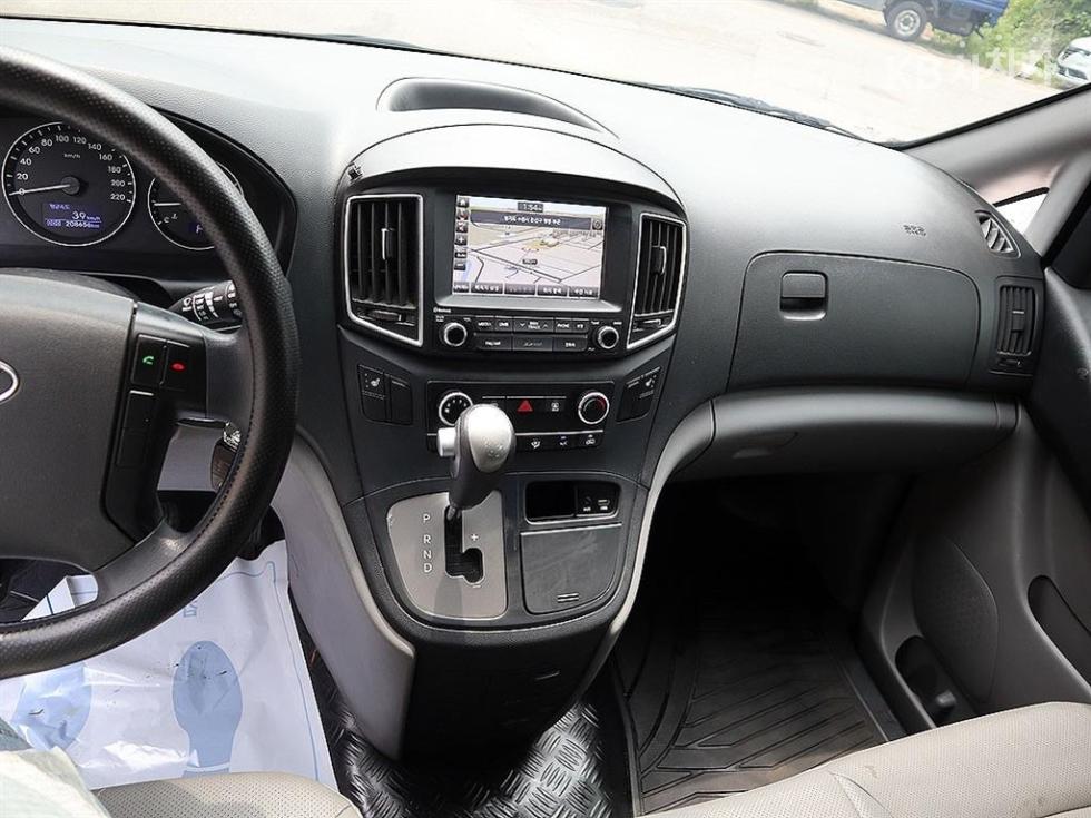 Hyundai Starex — miniaturë 5