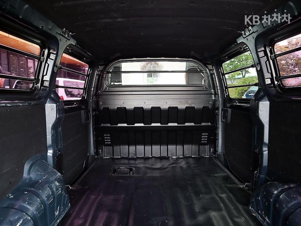 Hyundai Starex — miniaturë 17