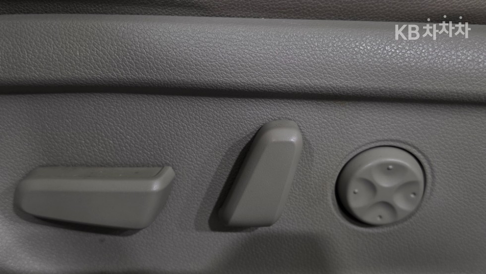 Kia Carnival — miniaturë 25