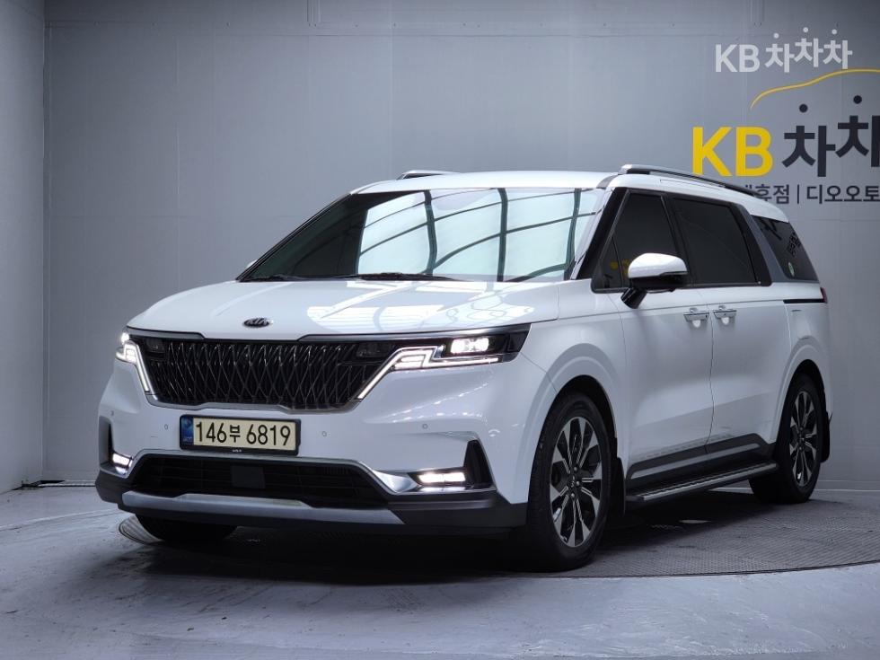 Kia Carnival — miniaturë 2