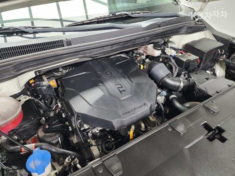Kia Carnival — miniaturë 4
