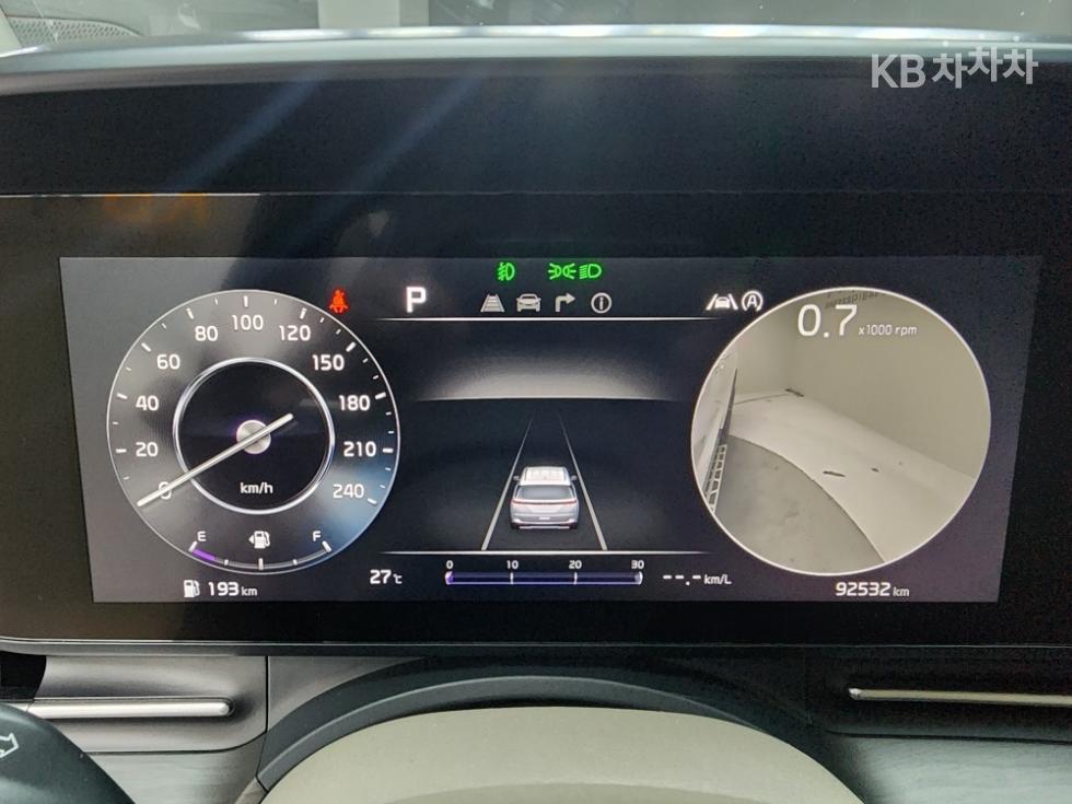 Kia Carnival — miniaturë 5