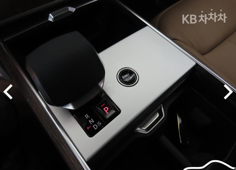 Land Rover Range Rover — miniaturë 13