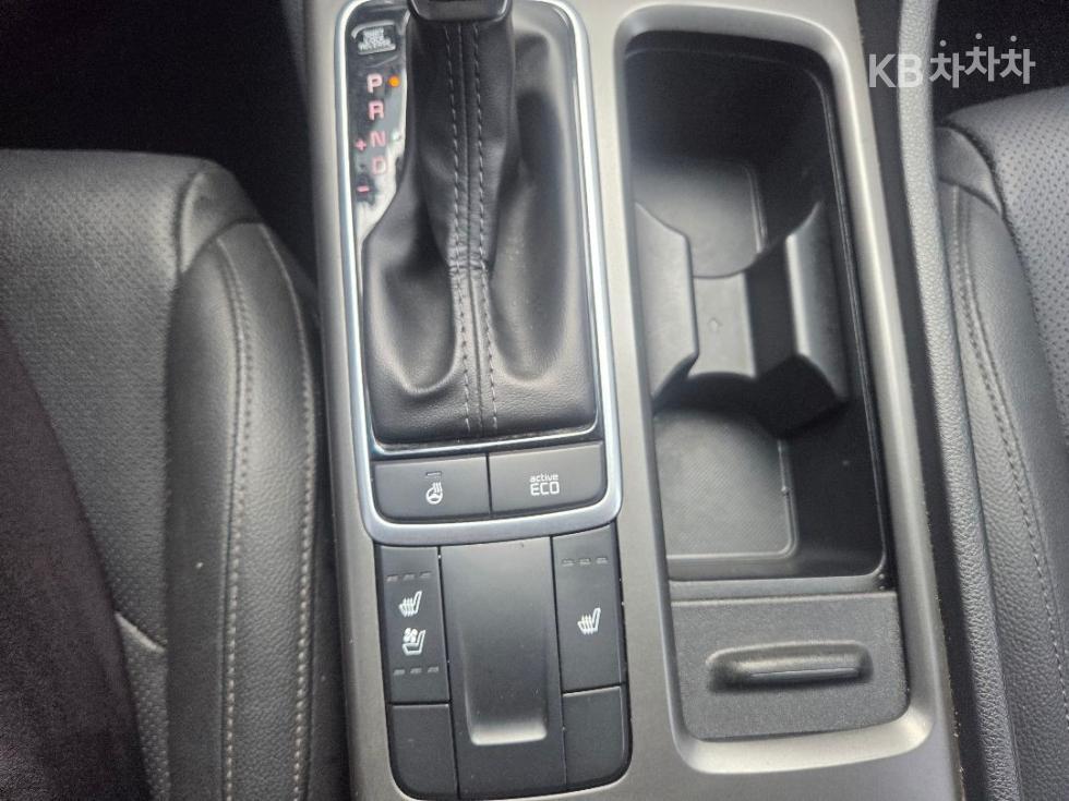 Kia K5 — miniaturë 16