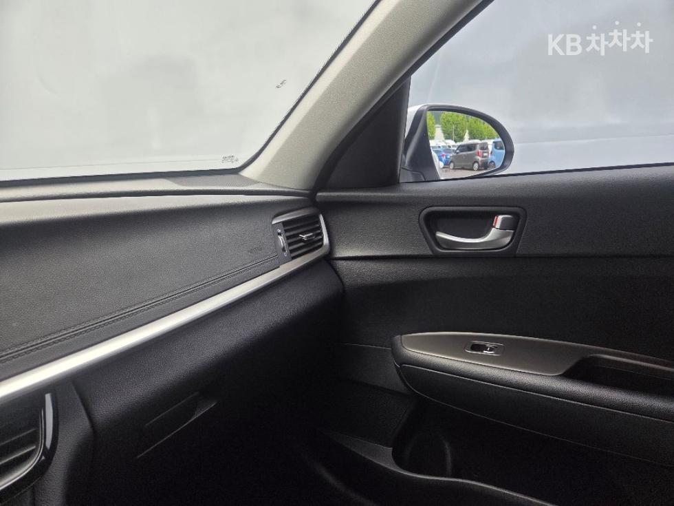 Kia K5 — miniaturë 17