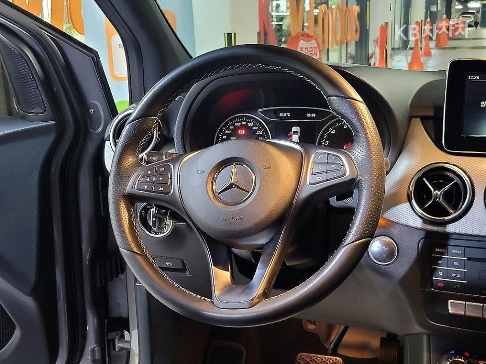 Mercedes-Benz B-klasse — miniaturë 9