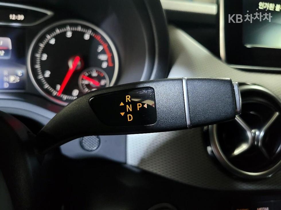 Mercedes-Benz B-klasse — miniaturë 12