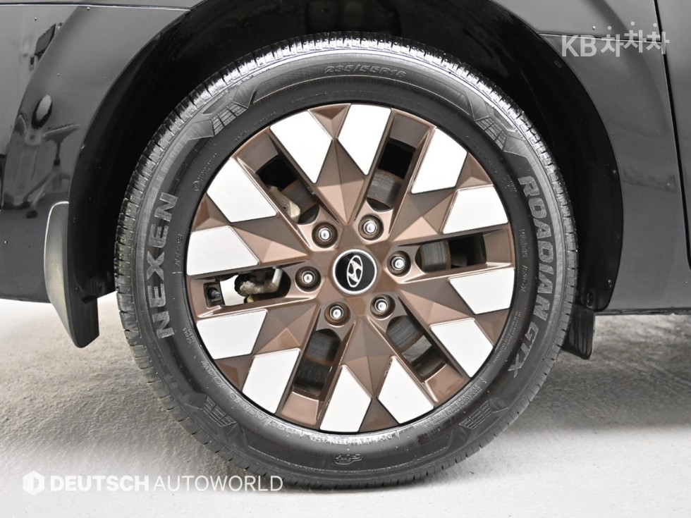 Hyundai Staria — miniaturë 5