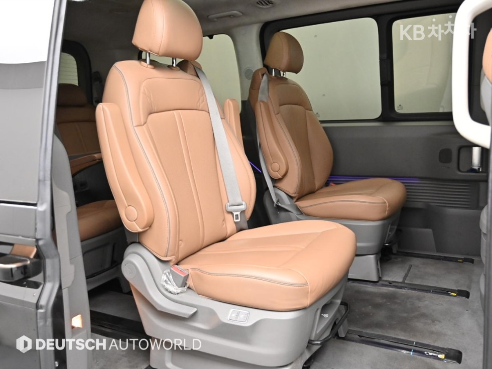 Hyundai Staria — miniaturë 12