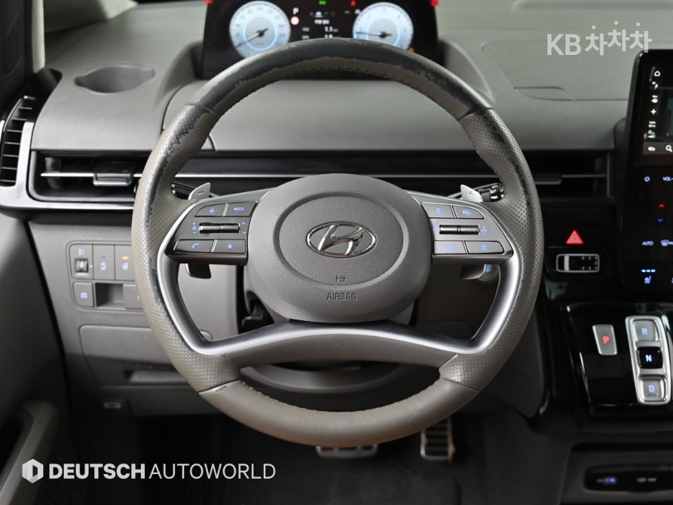 Hyundai Staria — miniaturë 13