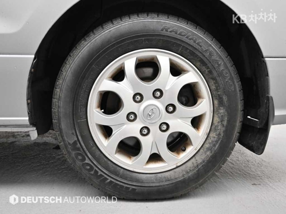 Hyundai Starex — miniaturë 5