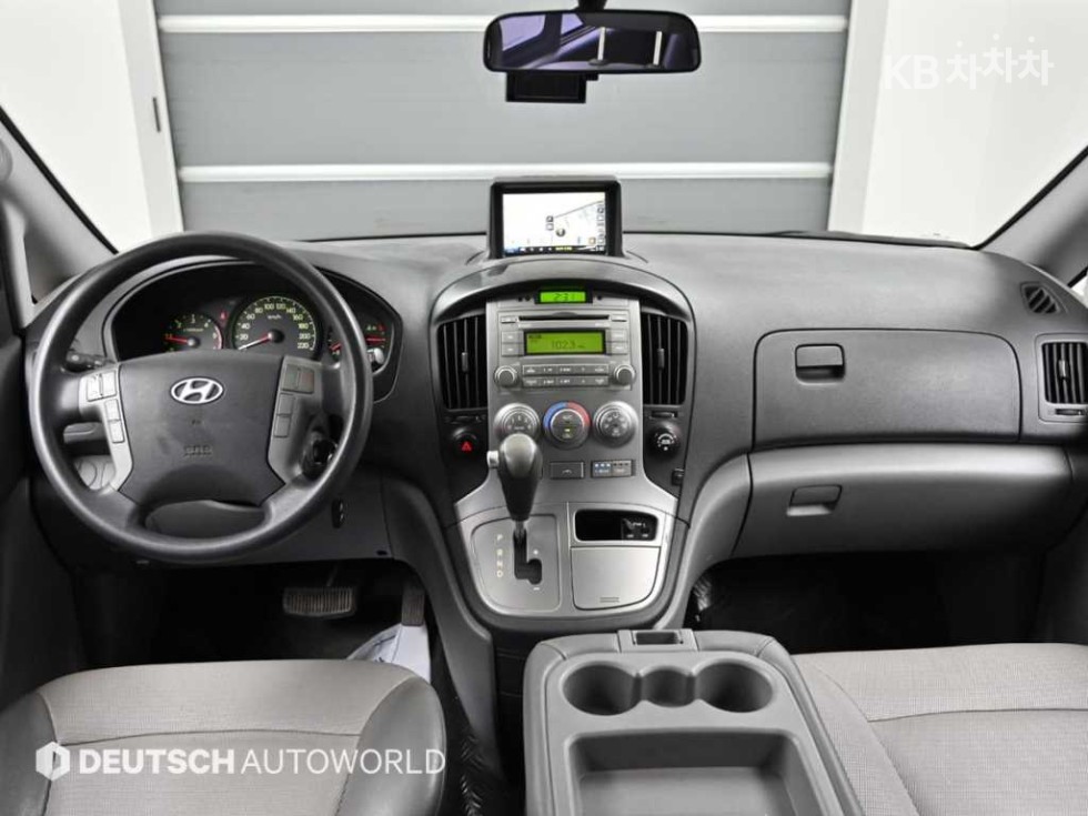 Hyundai Starex — miniaturë 7