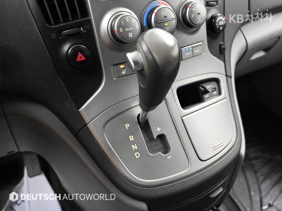 Hyundai Starex — miniaturë 9