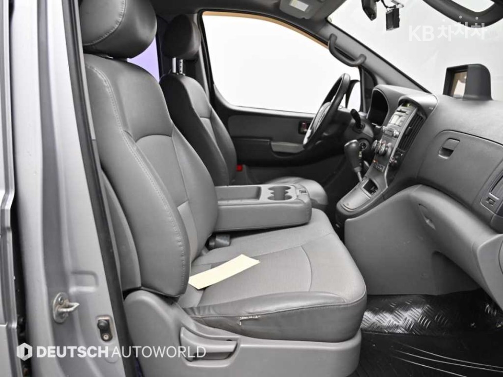 Hyundai Starex — miniaturë 10