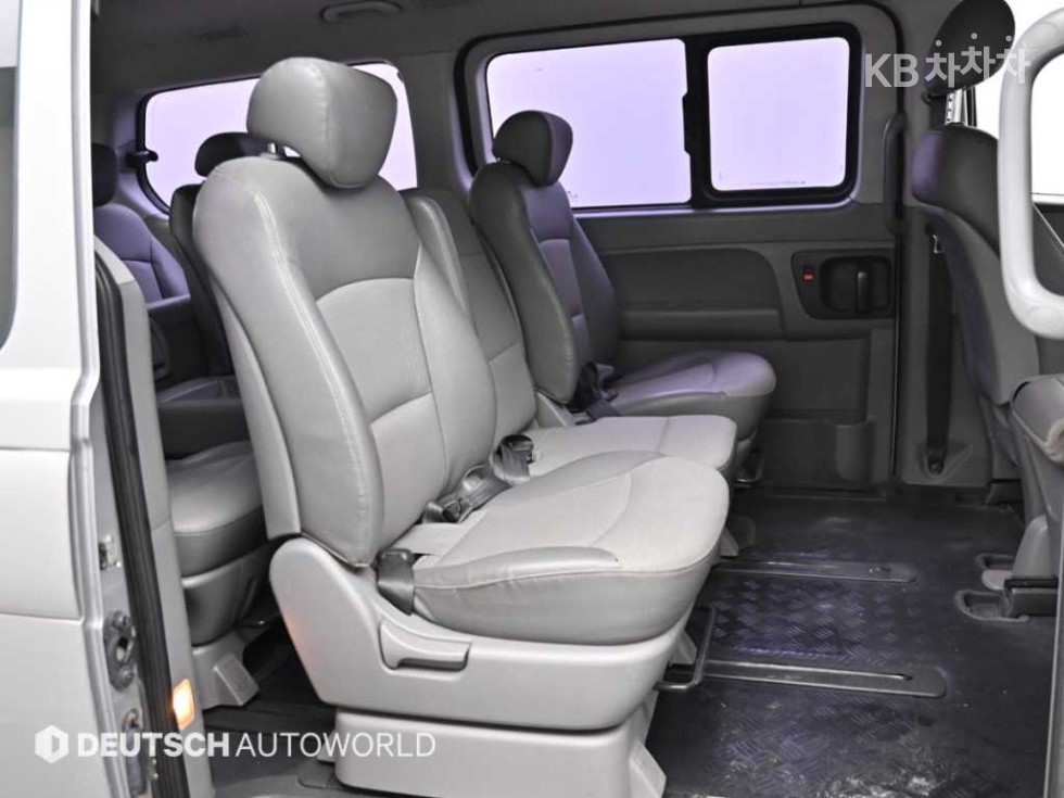 Hyundai Starex — miniaturë 12