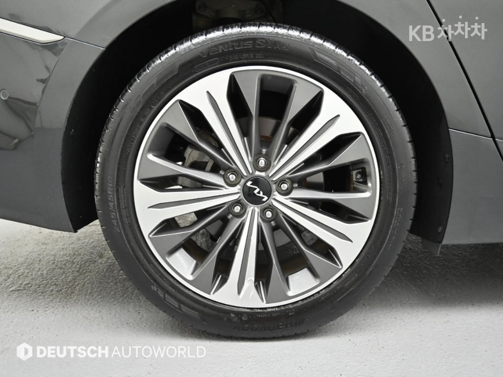 Kia K8 — miniaturë 5