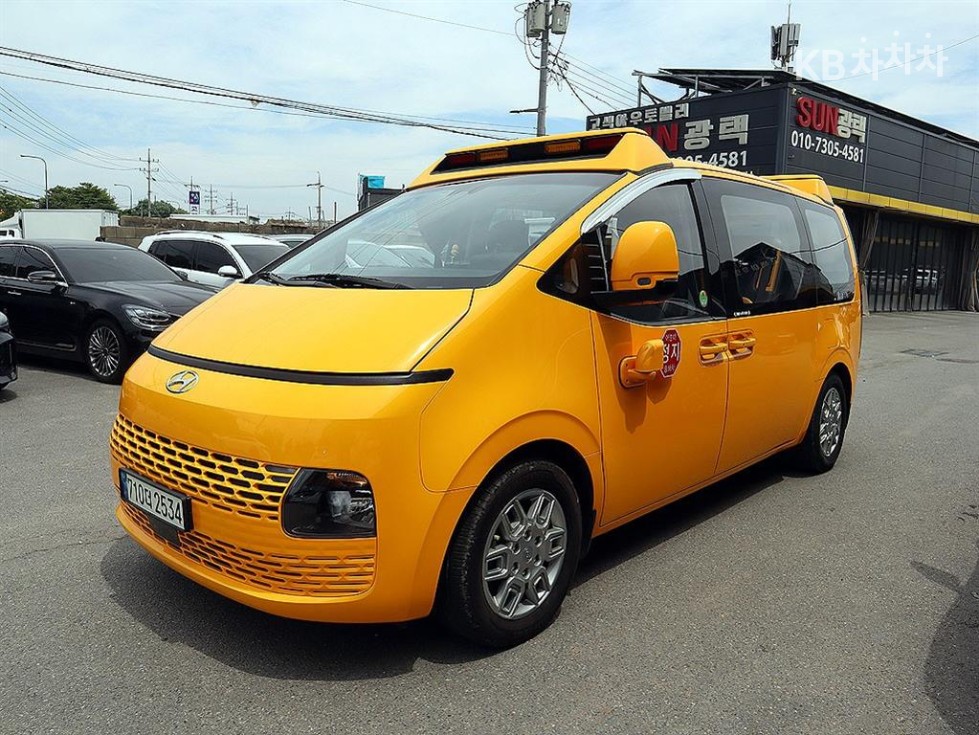 Hyundai Staria — miniaturë 2