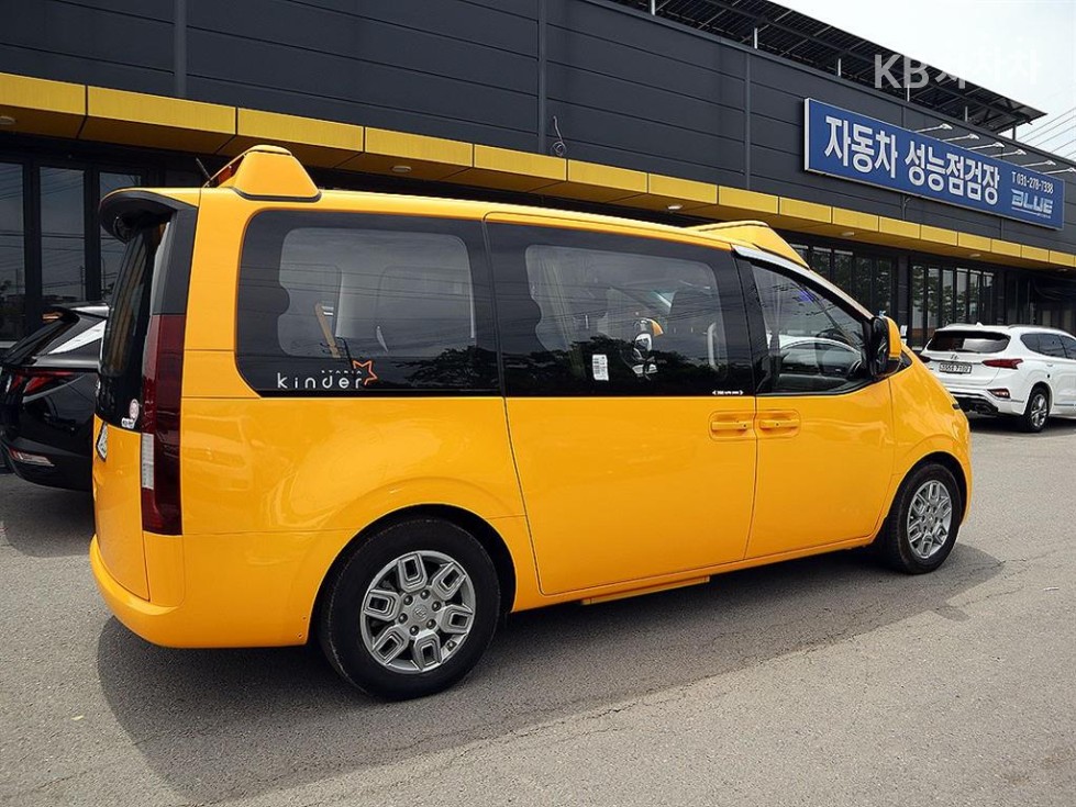 Hyundai Staria — miniaturë 3