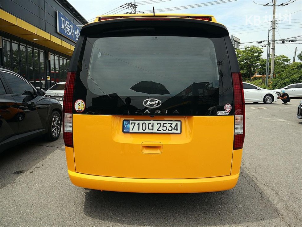 Hyundai Staria — miniaturë 4