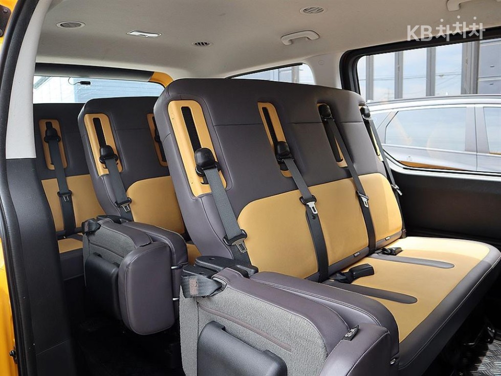 Hyundai Staria — miniaturë 7