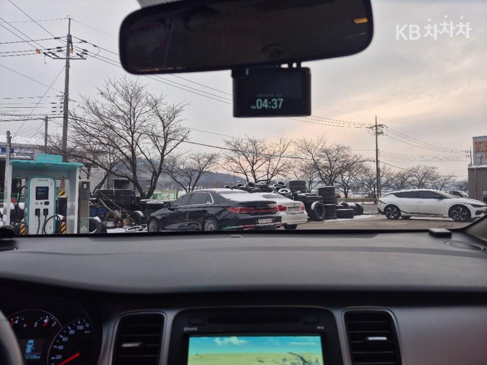 Kia Carens — miniaturë 18