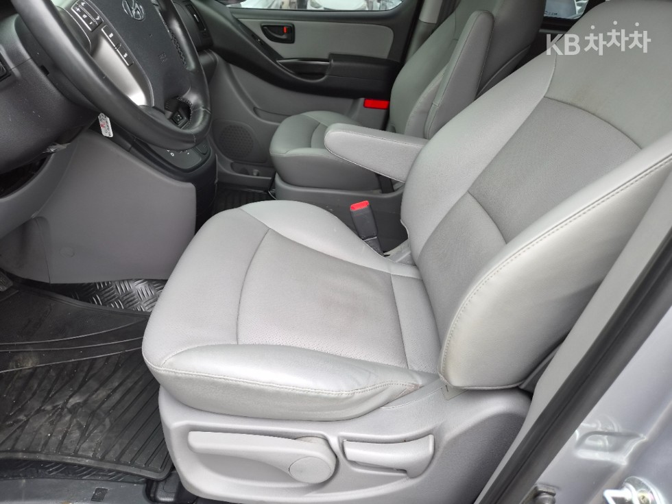 Hyundai Starex — miniaturë 12