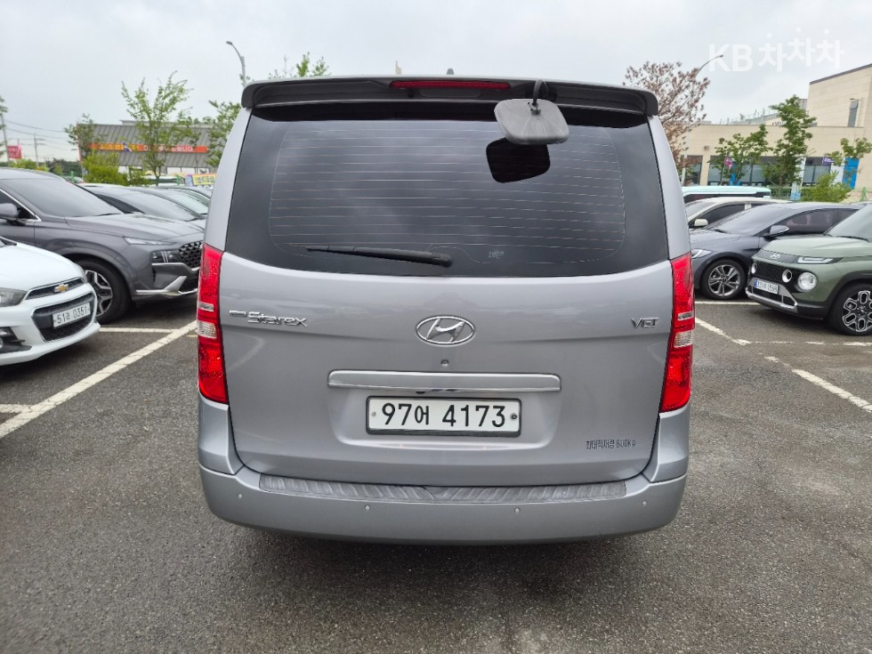 Hyundai Starex — miniaturë 3