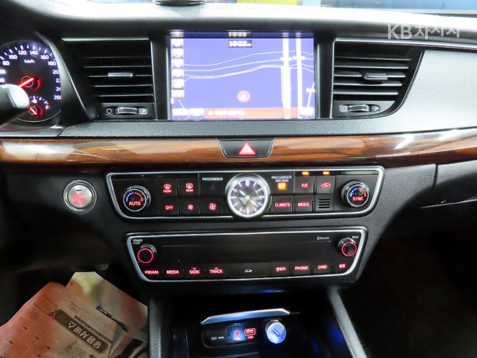 Kia K7 — miniaturë 11
