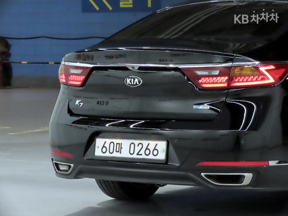 Kia K7 — miniaturë 17