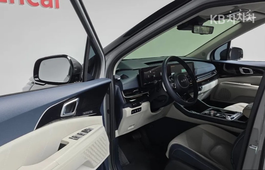 Kia Carnival — miniaturë 12