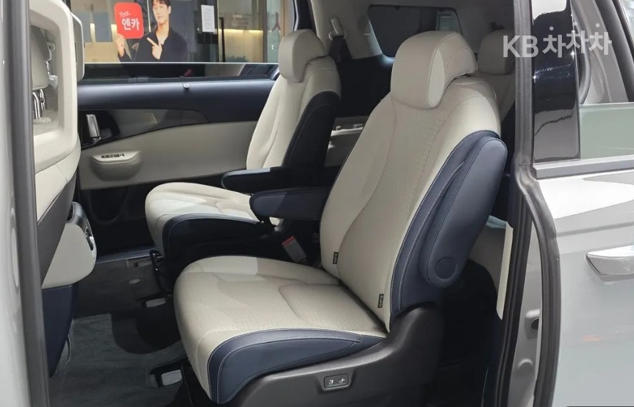 Kia Carnival — miniaturë 13