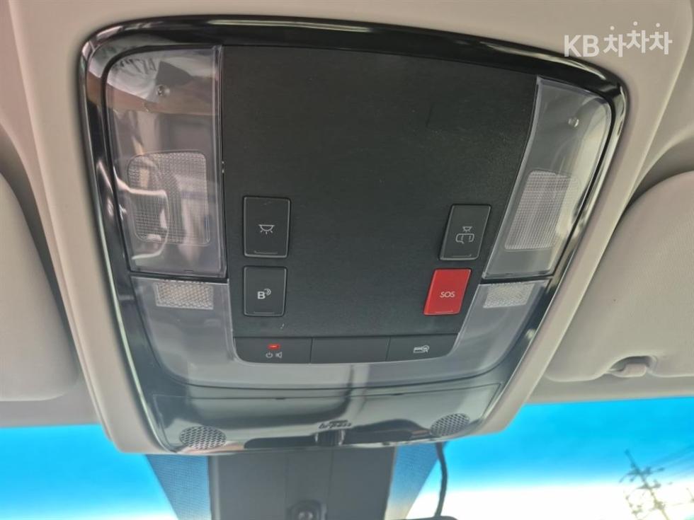 Hyundai Staria — miniaturë 9