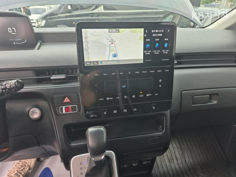 Hyundai Staria — miniaturë 10