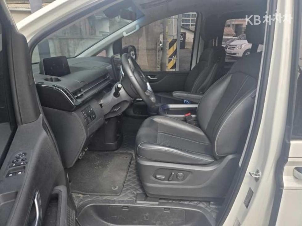 Hyundai Staria — miniaturë 5